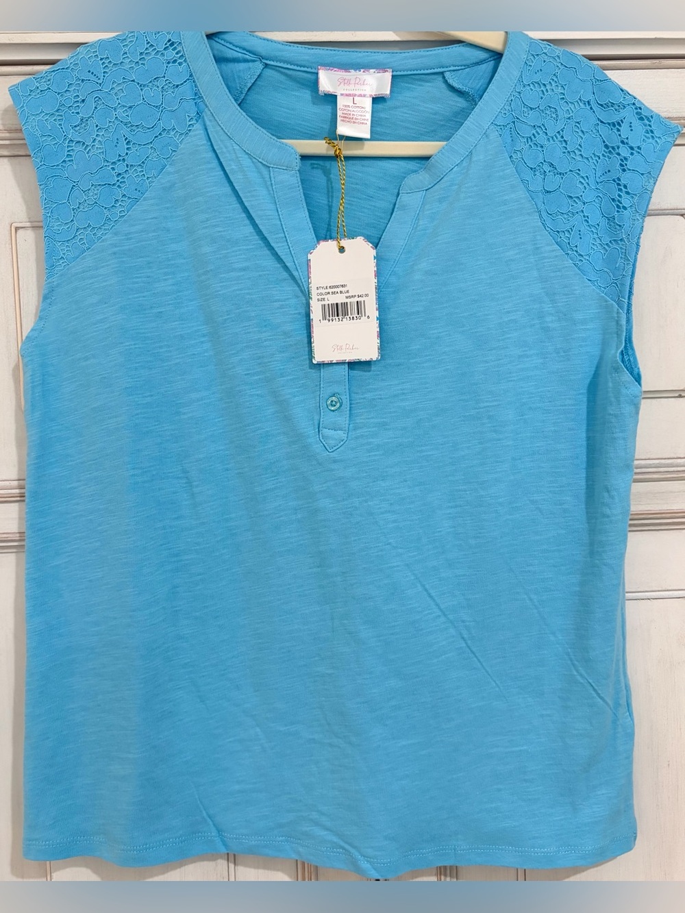 NWT SZ L Stella Parker Lace-Shoulder Tee Shirt Top Blouse